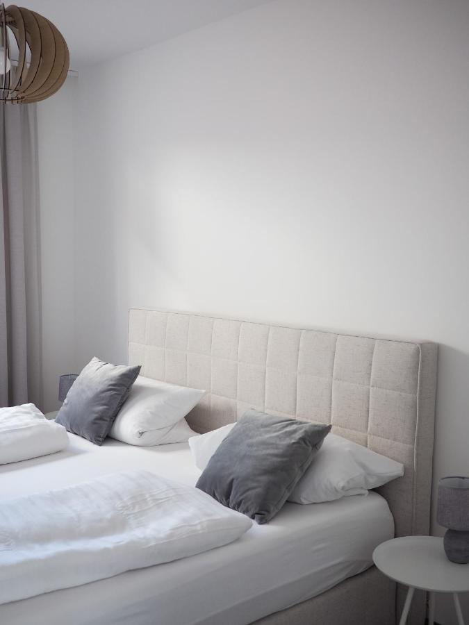 Moderne Ferienwohnung Mit Seeblick & Terrasse 96Qm Grossraschen Εξωτερικό φωτογραφία