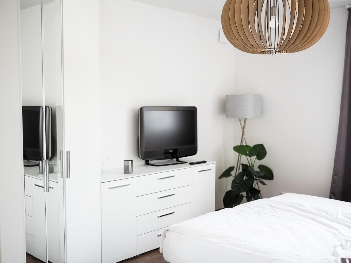 Moderne Ferienwohnung Mit Seeblick & Terrasse 96Qm Grossraschen Εξωτερικό φωτογραφία
